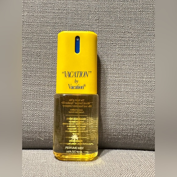 VACATION Body Mist by vacation - Picture 2 of 3